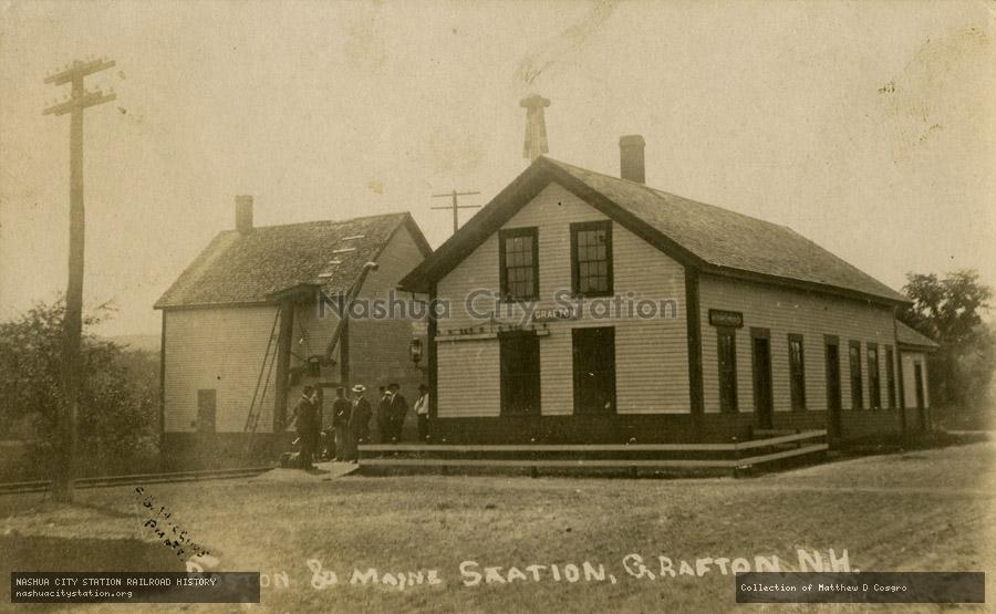 Postcard: Boston & Maine Station, Grafton, N.H.